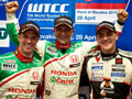 Sensationeller Sieg und dreifacher Erfolg für Honda Civic WTCC am Slovakia Ring