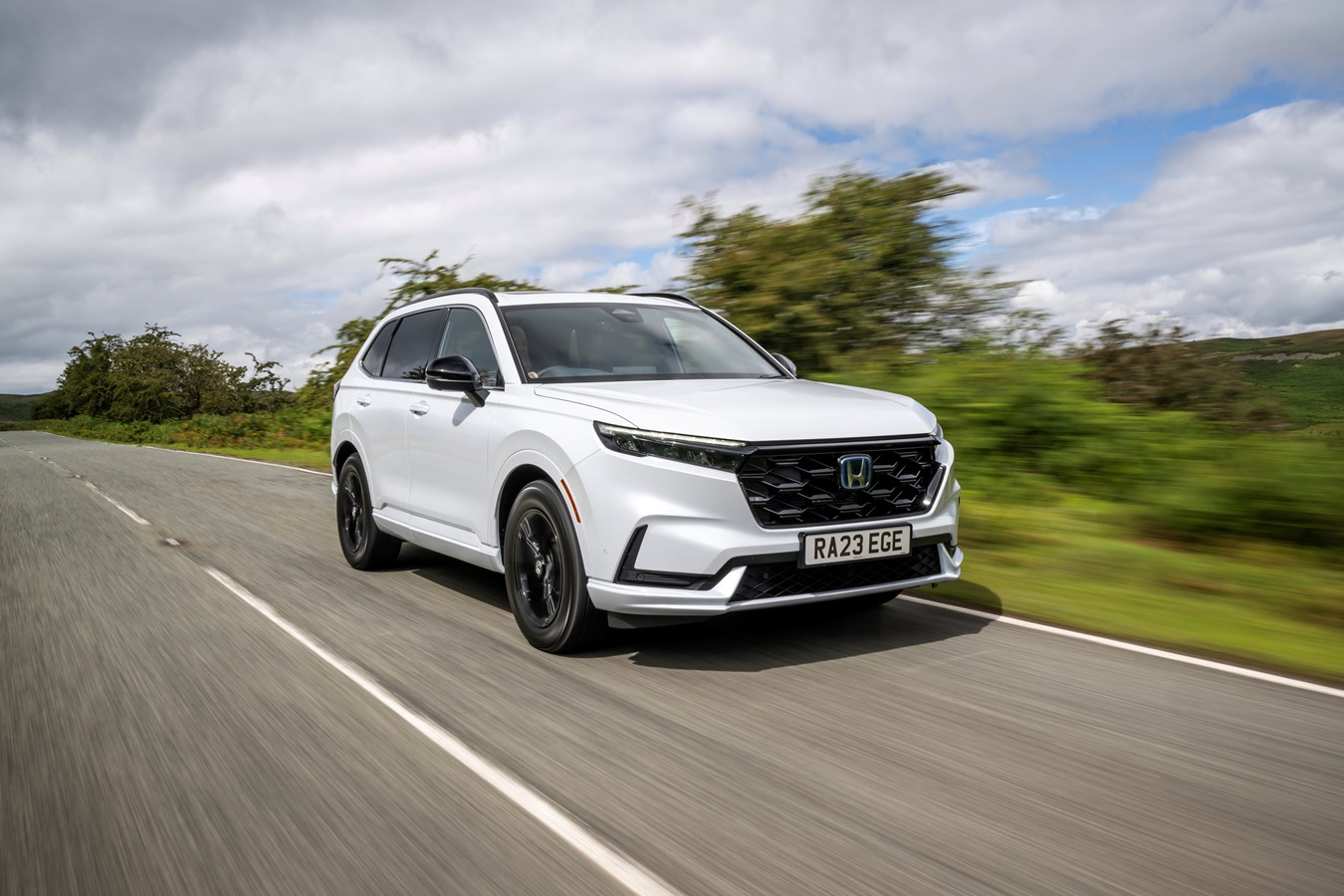 Neuer Honda CR-V mit e:HEV Vollhybrid oder e:PHEV Plug-in ab sofort bestellbar