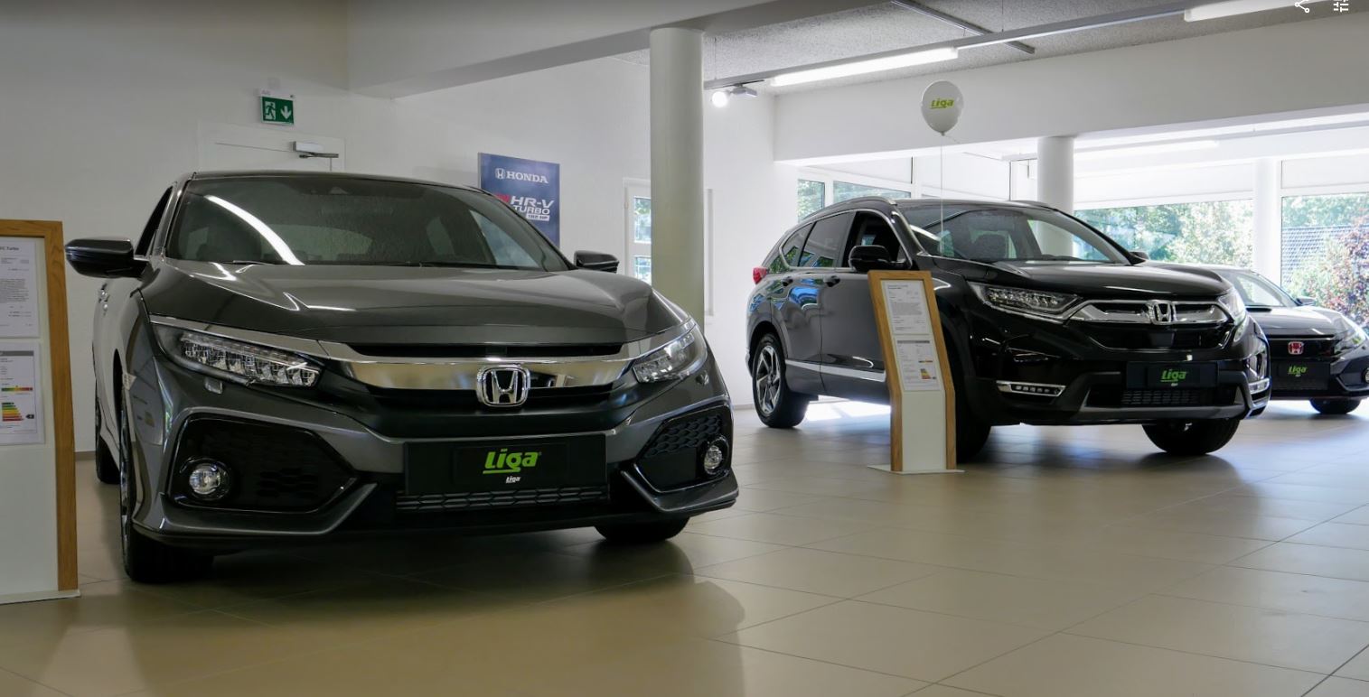 liga showroom 2.JPG